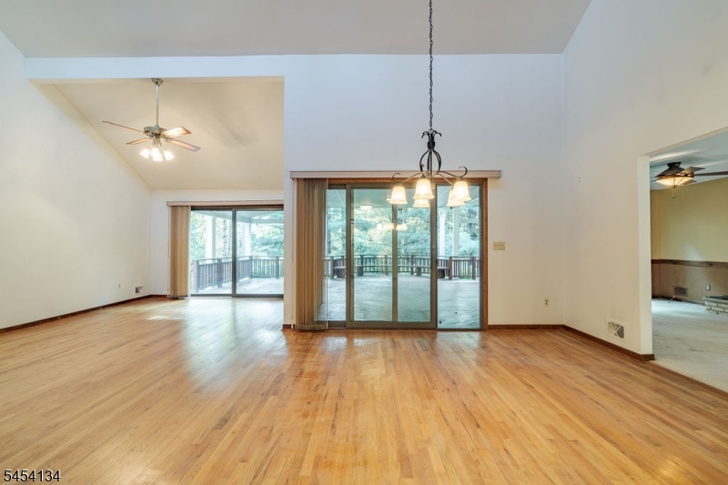 3 Alexandria Dr Property Photo 4