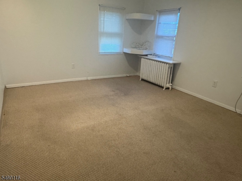 415 Valley St 2 Property Photo 1