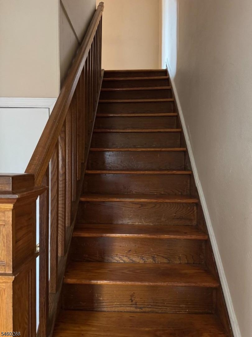 2059 Tyler St Property Photo 2