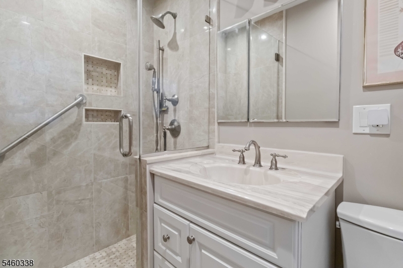 77 Sun Valley Way Property Photo 18