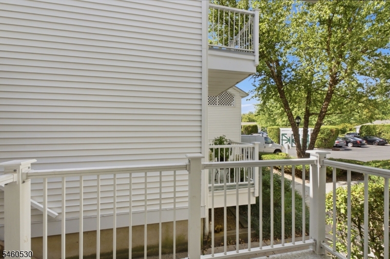 125 Smithfield Ct Property Photo 13