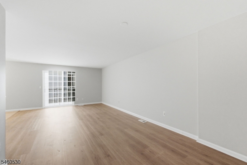 125 Smithfield Ct Property Photo 15