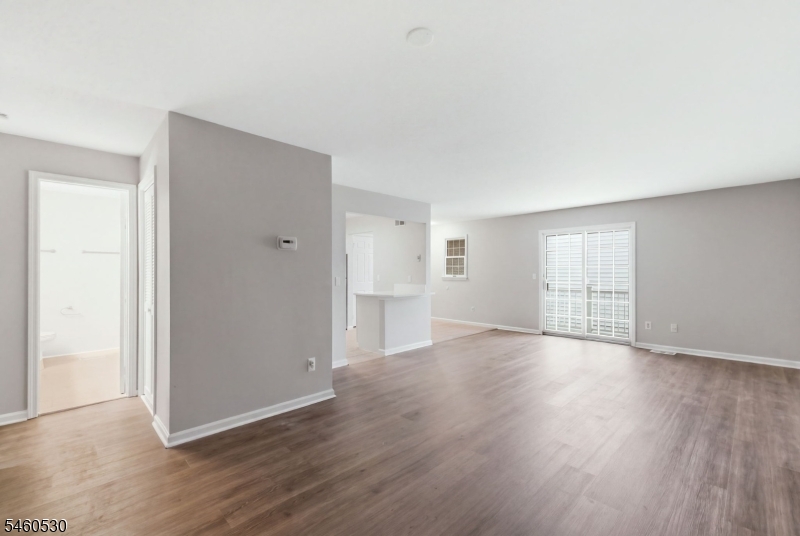 125 Smithfield Ct Property Photo 16