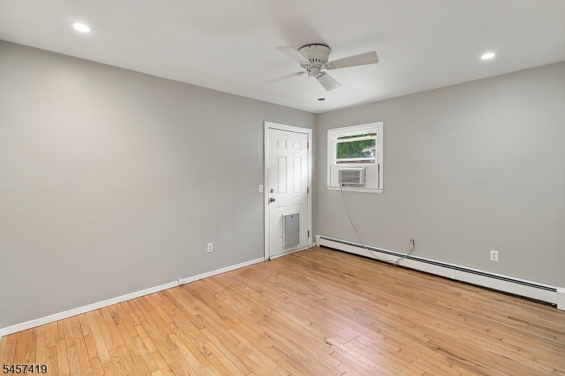 513 Wills Rd Property Photo 16