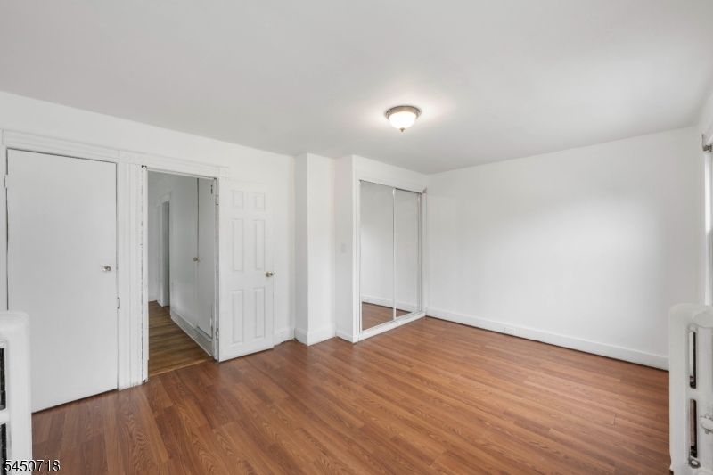 352 Forest St Property Photo 14