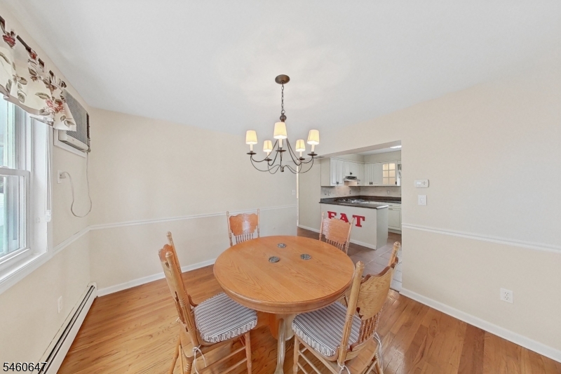 14 Pine St Property Photo 12