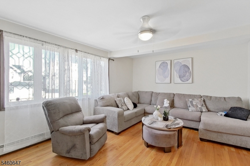 14 Pine St Property Photo 30