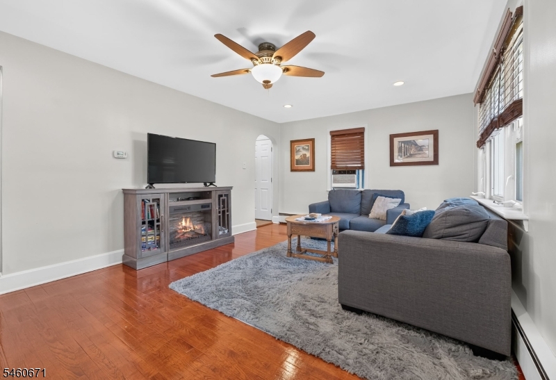 510 Pennsylvania Ave Property Photo 4