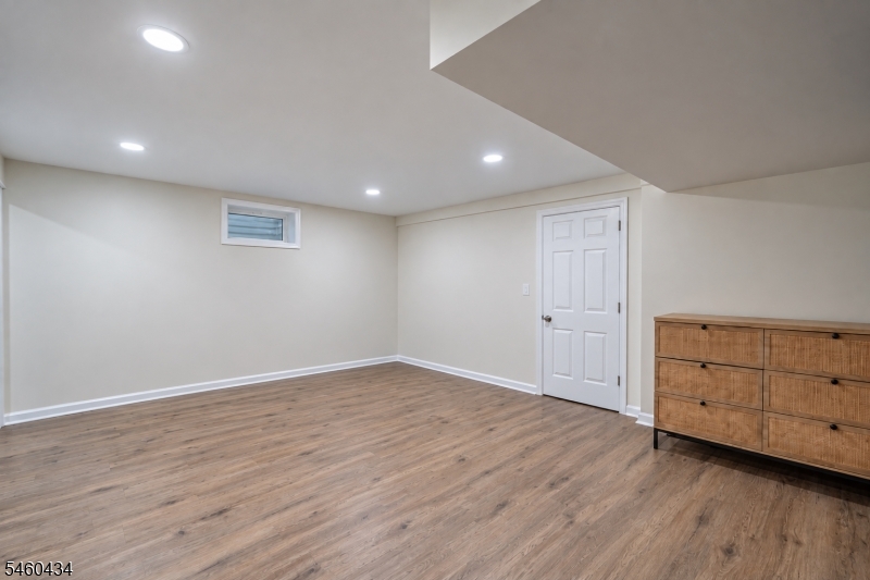 35 Bender Dr 1 Property Photo 31