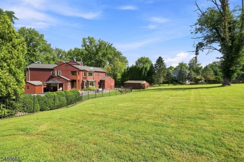 2814 River Rd Property Photo 47