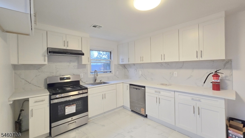 76 Baldwin Pl 2 Property Photo 3