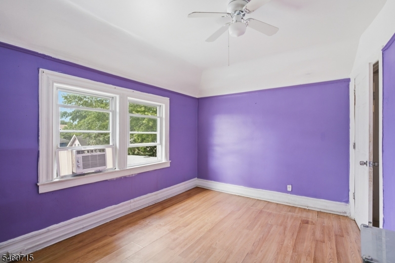 1053 Sanford Ave Property Photo 28
