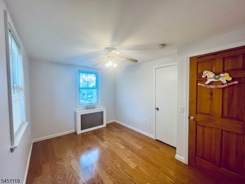 519 Brooklawn Ave H2 Property Photo 13