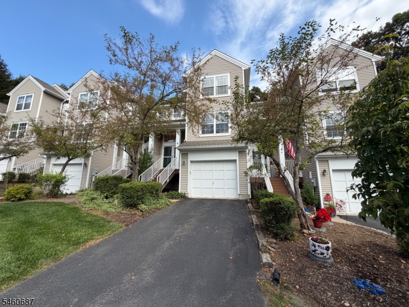 67 Woodmont Dr Property Photo 1