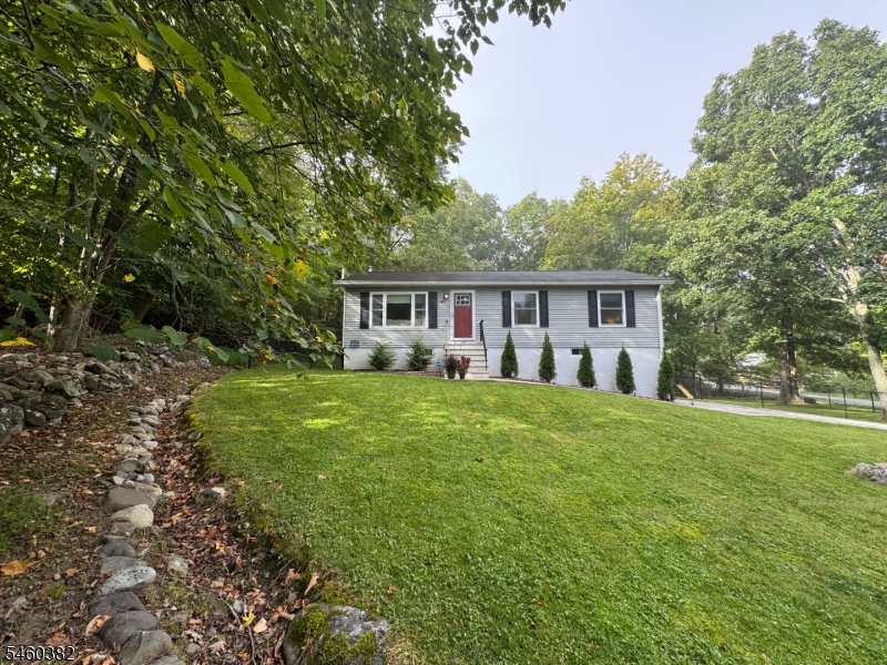 20 Durol Dr Property Photo 3