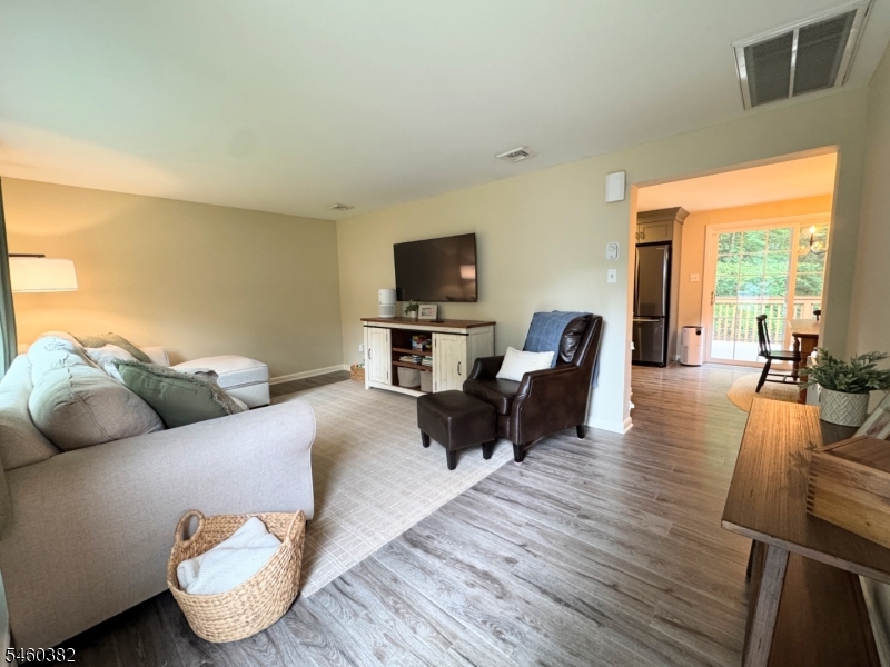 20 Durol Dr Property Photo 5
