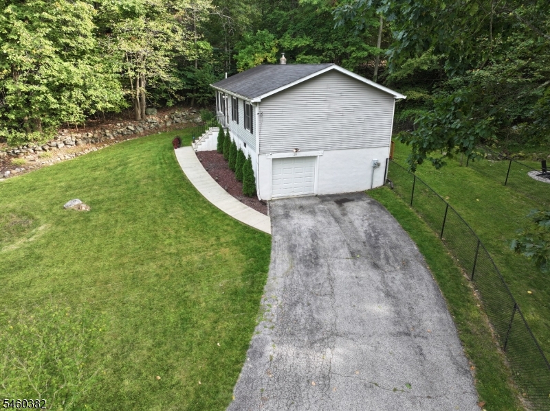 20 Durol Dr Property Photo 49