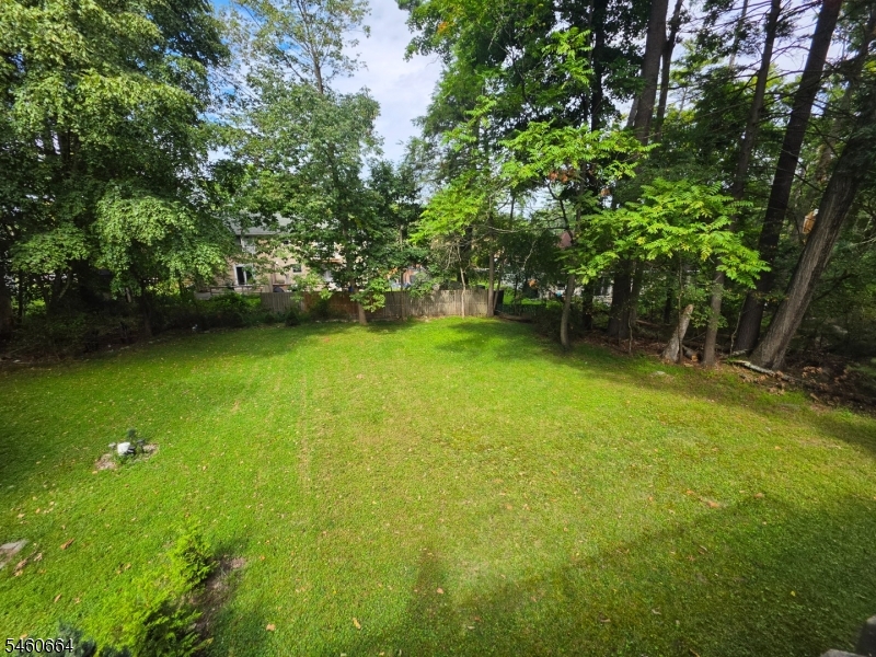 410 B Deerfield Ln Property Photo 3