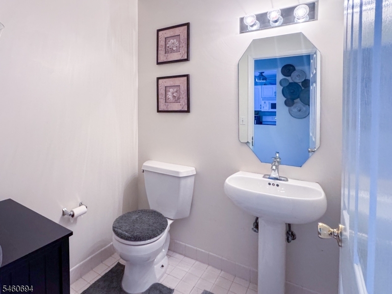 27 Birch Ter Property Photo 6
