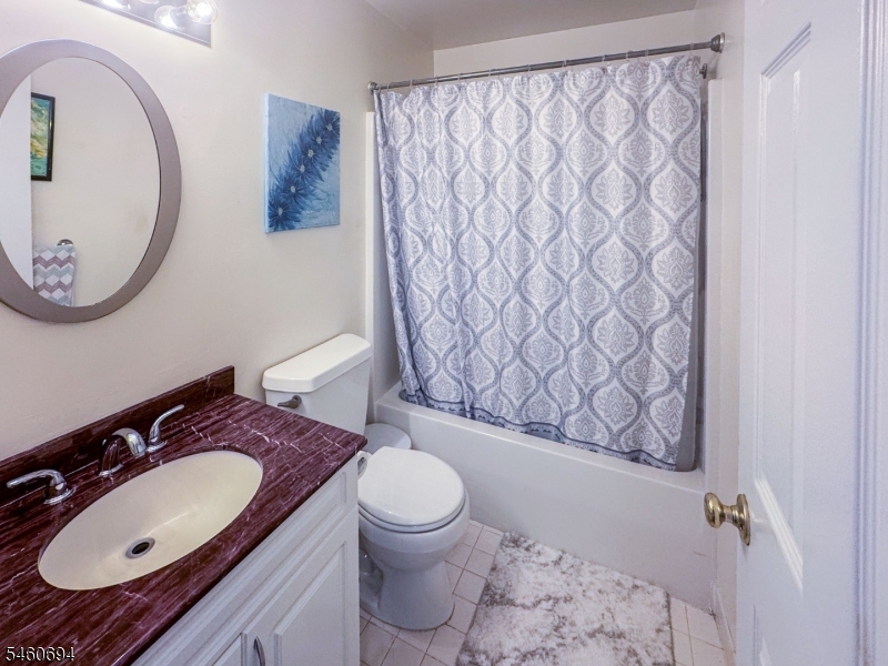 27 Birch Ter Property Photo 12