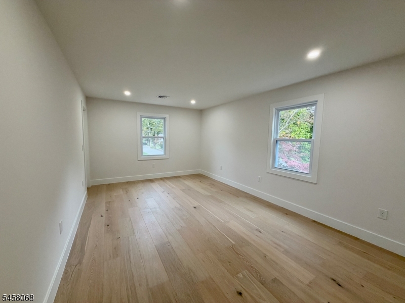 173 Lake Ave Property Photo 21