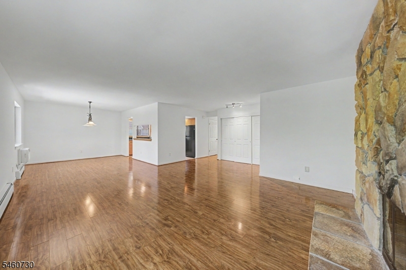 6 F Foxwood Dr Property Photo 5