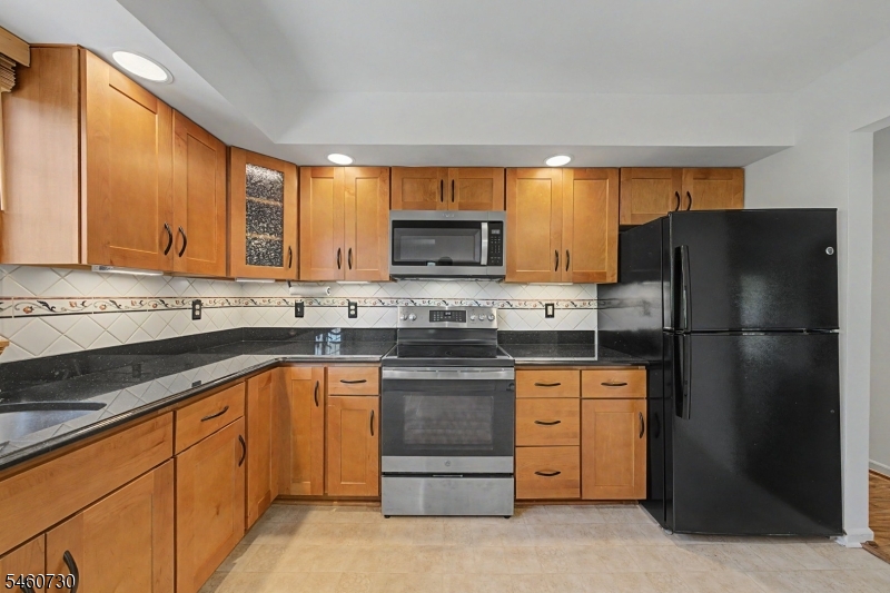6 F Foxwood Dr Property Photo 14