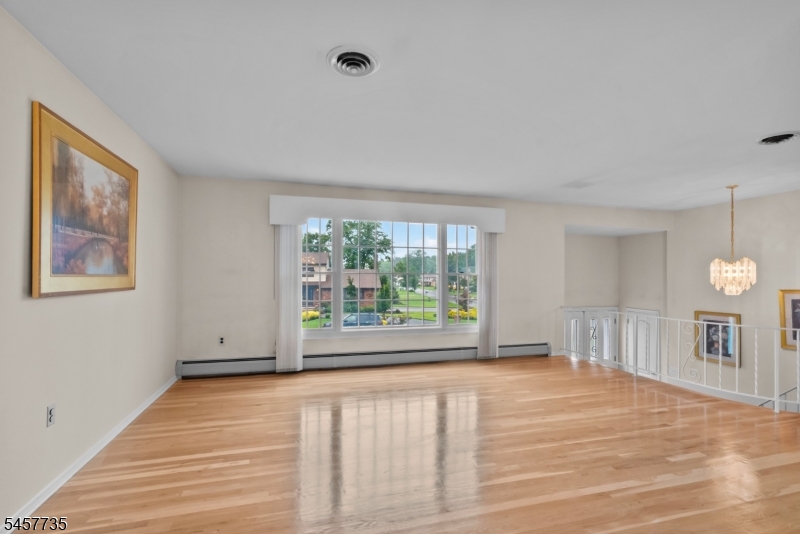2 Tanglewood Dr Property Photo 4
