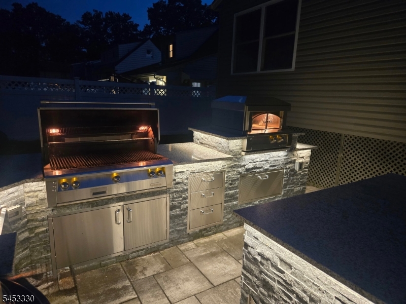 66 Redwood Ave Property Photo 36