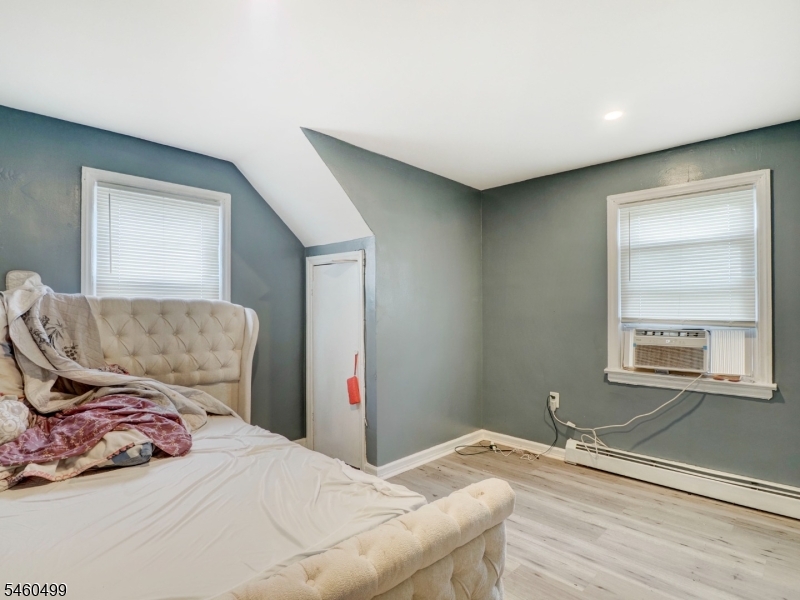 338 Nesbit Ter Property Photo 10