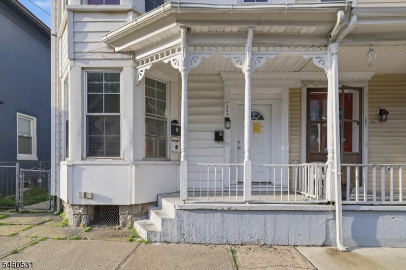 283 Mercer St Property Photo 18