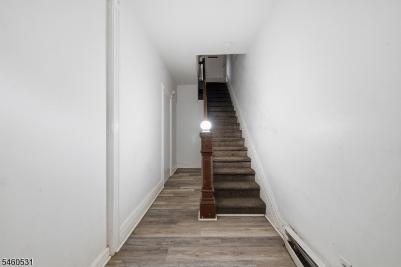 283 Mercer St Property Photo 20