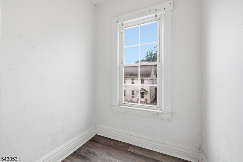 283 Mercer St Property Photo 33