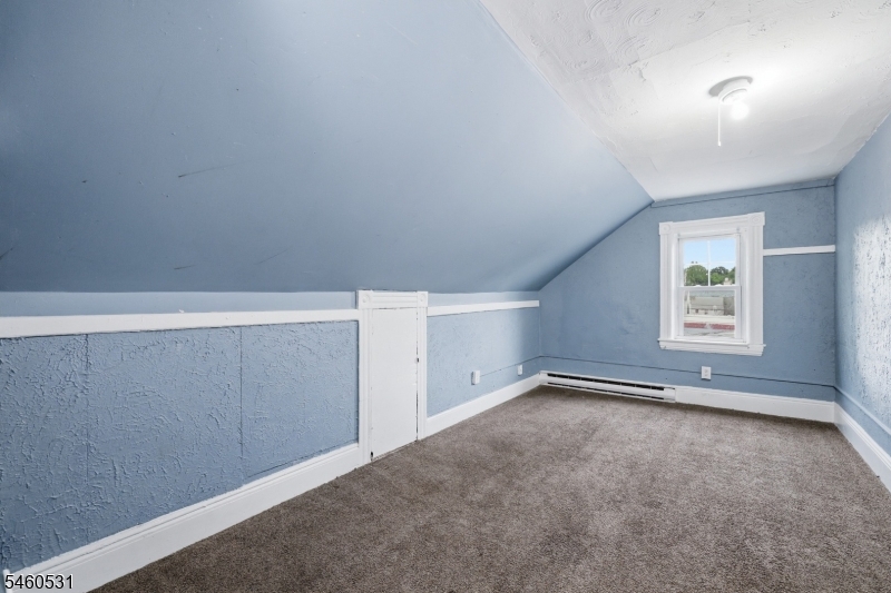 283 Mercer St Property Photo 41