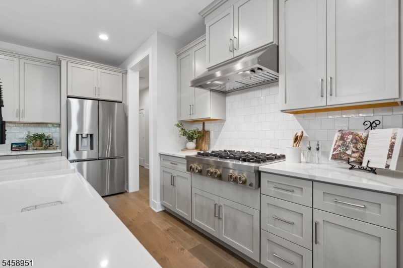 8 Hawfinch Dr Property Photo 13
