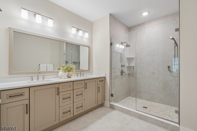 8 Hawfinch Dr Property Photo 22