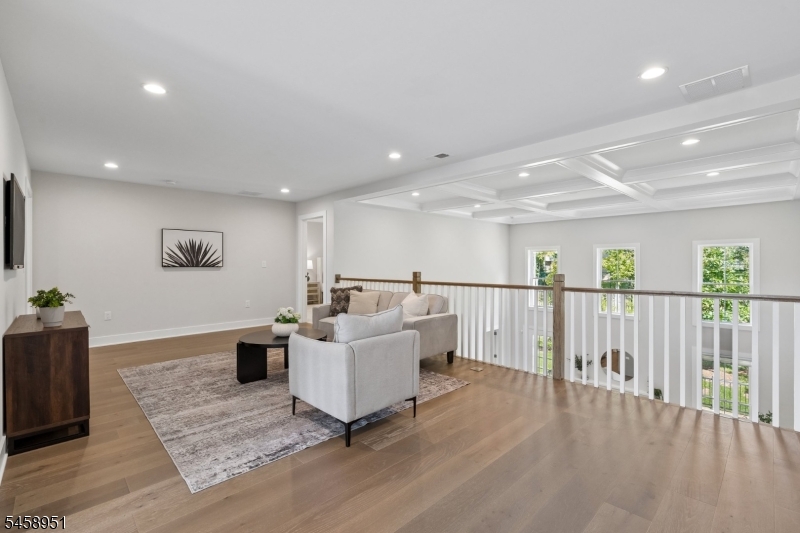 8 Hawfinch Dr Property Photo 24