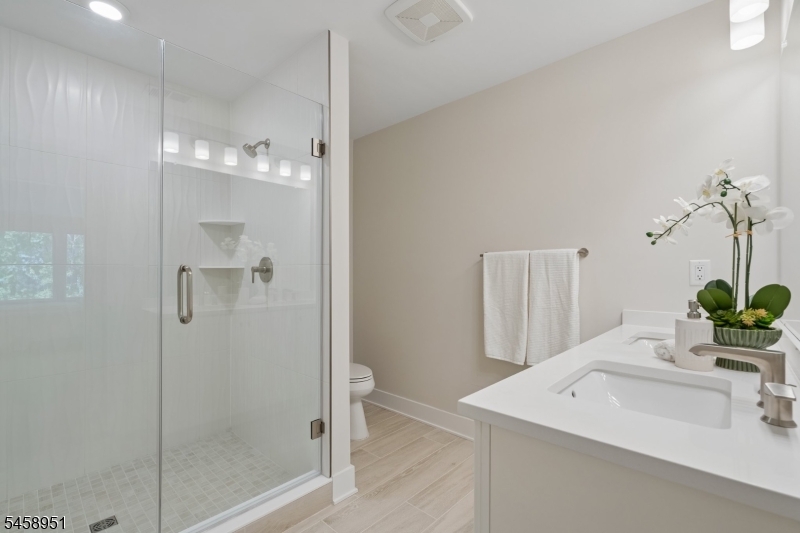 8 Hawfinch Dr Property Photo 29