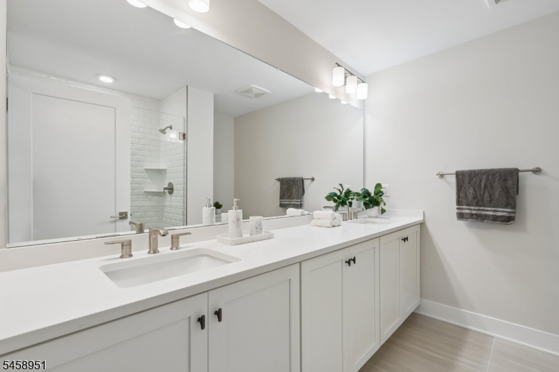 8 Hawfinch Dr Property Photo 32