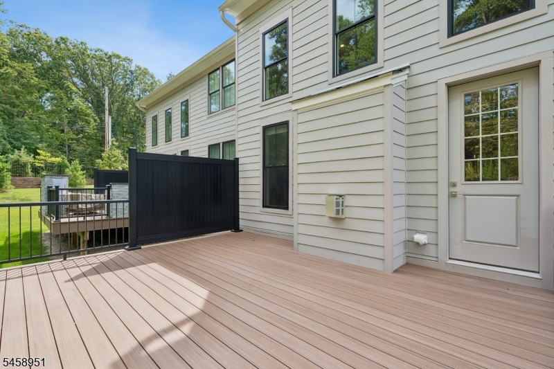 8 Hawfinch Dr Property Photo 46