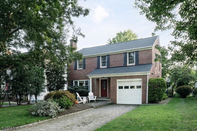 25 Knollwood Ave Property Photo 1