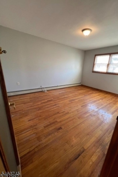 900 S Park Ave Property Photo 8