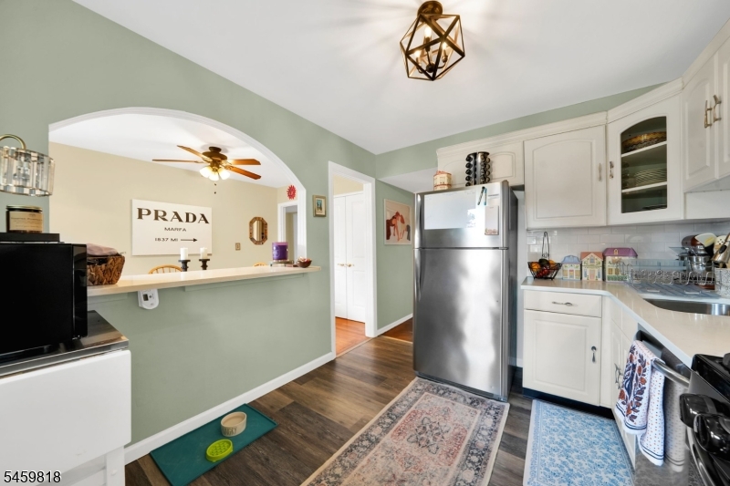 3 Columbia Dr 1a Property Photo 8