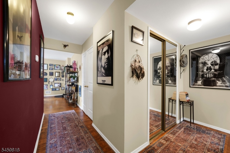 3 Columbia Dr 1a Property Photo 10