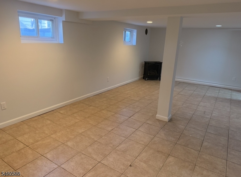 9 Hunter St Property Photo 11