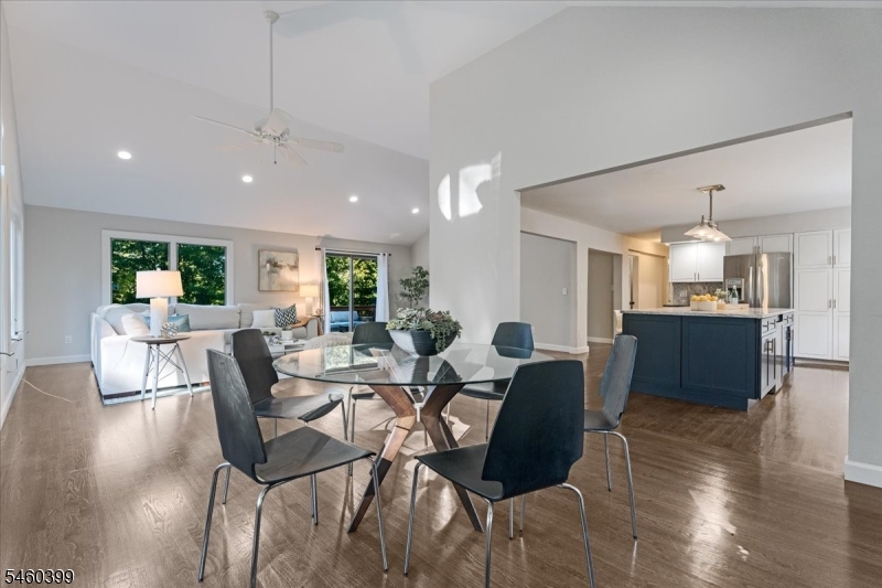 2 Round Hill Ter Property Photo 15