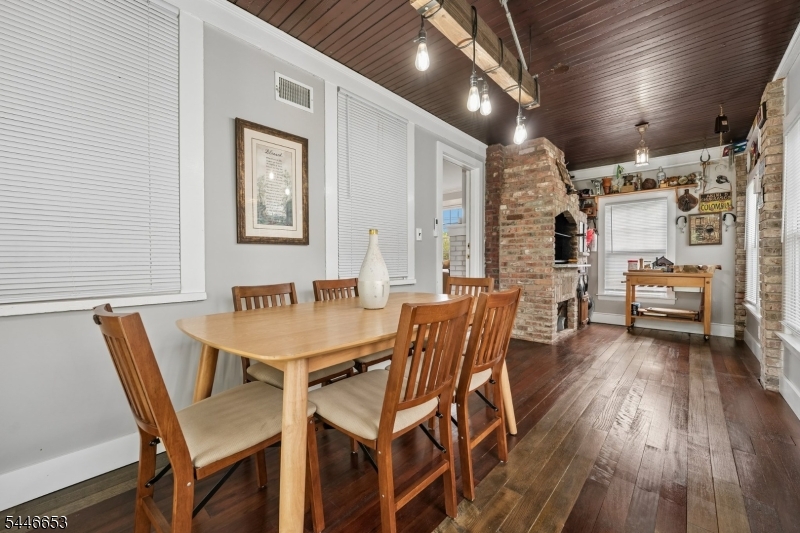 158 Lincoln Ave Property Photo 15