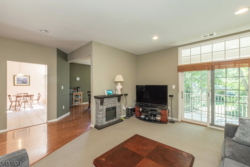 121 Turlington Ct Property Photo 7