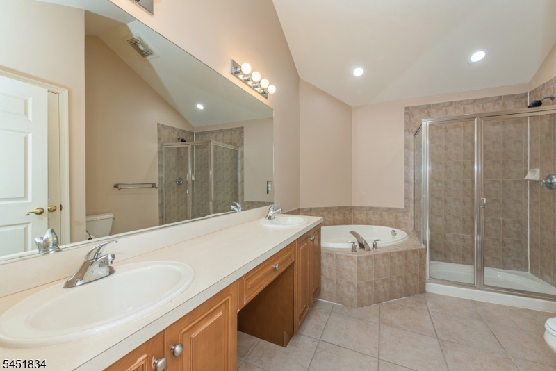 121 Turlington Ct Property Photo 14