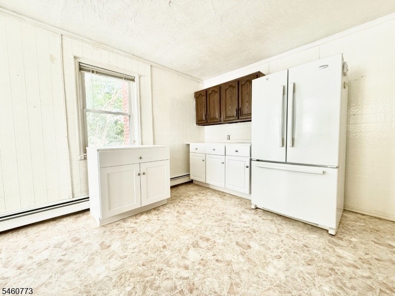 674 Cedar St Property Photo 6